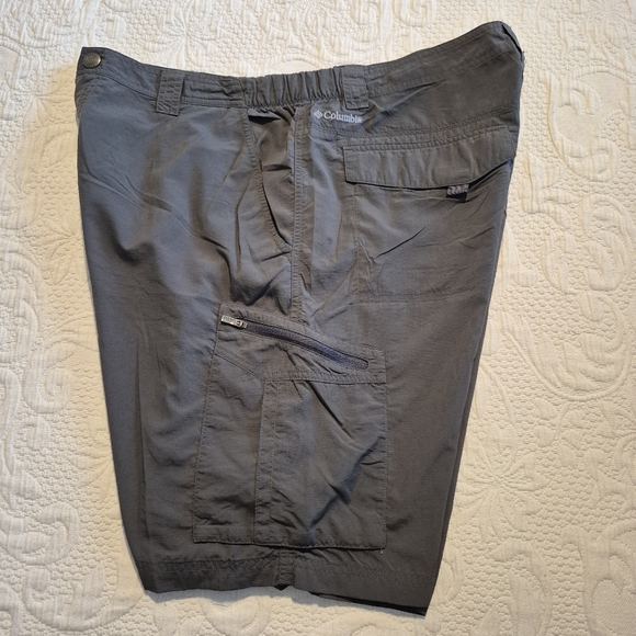 Patagonia Gi II Nylon Shorts Style 57312 Men’s Size M Khaki Hiking gray gree GUC - Picture 3 of 9